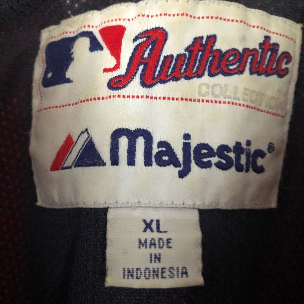 Red socks pull over jacket - Picture 5 of 5